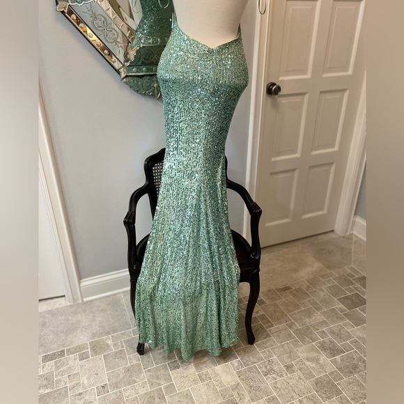 NWT La Femme Glitter Green Sequin Goddess Sexy To the Floor Low Back Gown - Picture 7 of 16